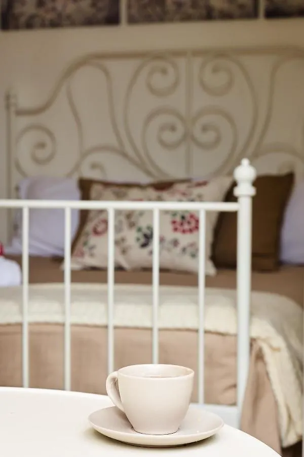 *** Guest house Dafni - Shabby Chic Guesthouse Ragusa Italy