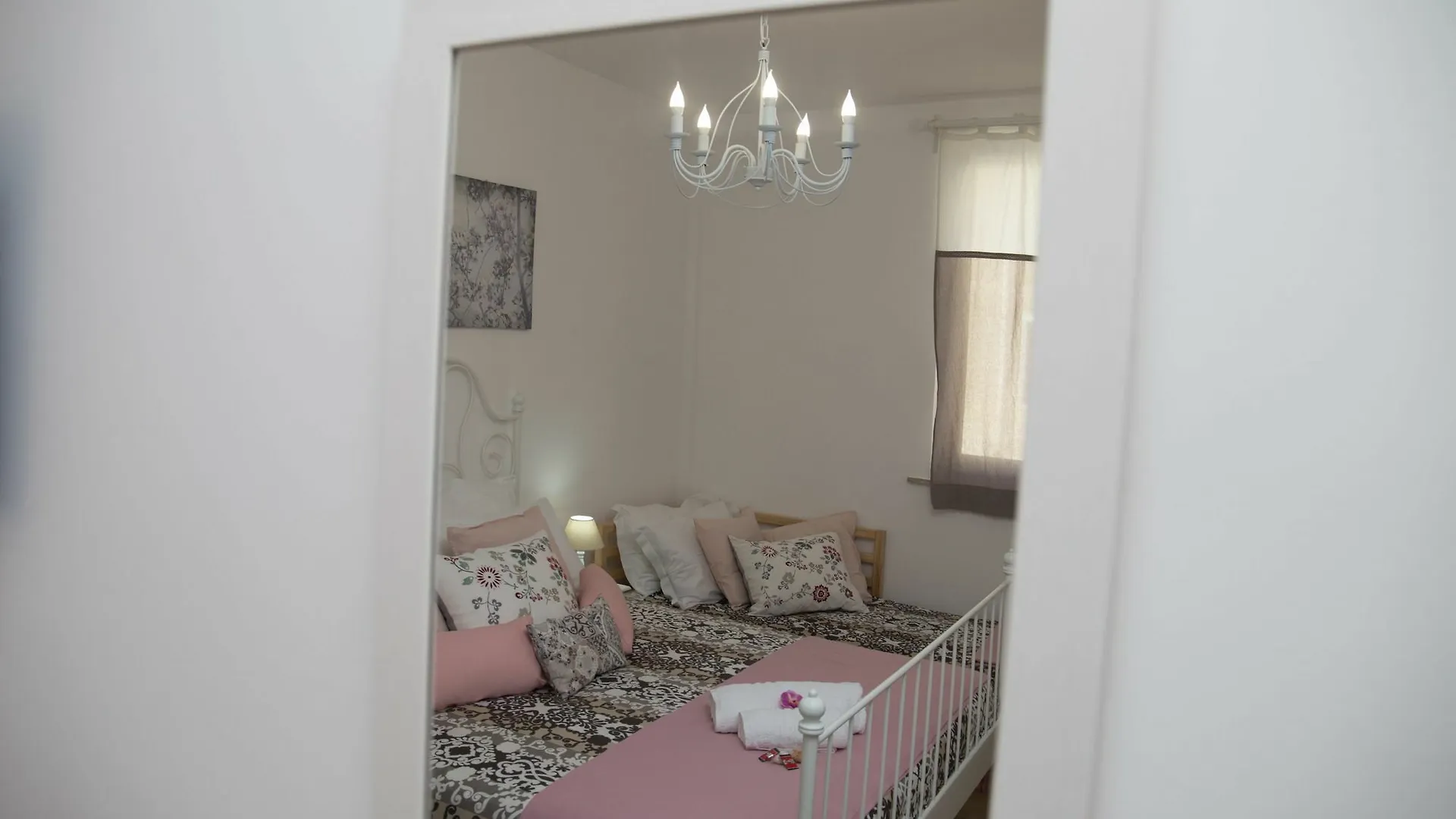 Dafni - Shabby Chic Guesthouse Ragusa 3*,  Italy
