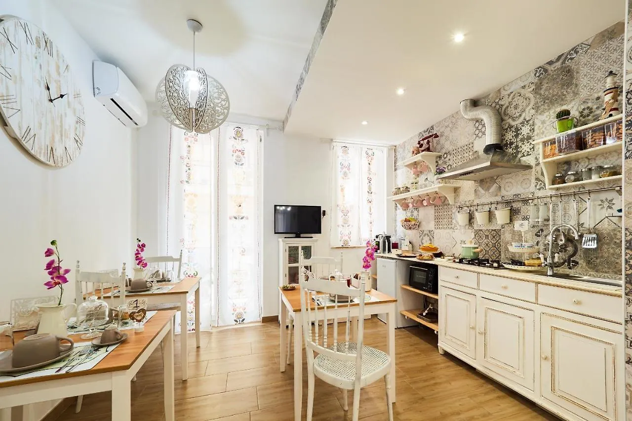 Dafni - Shabby Chic Guesthouse Ragusa 3*,  Italy