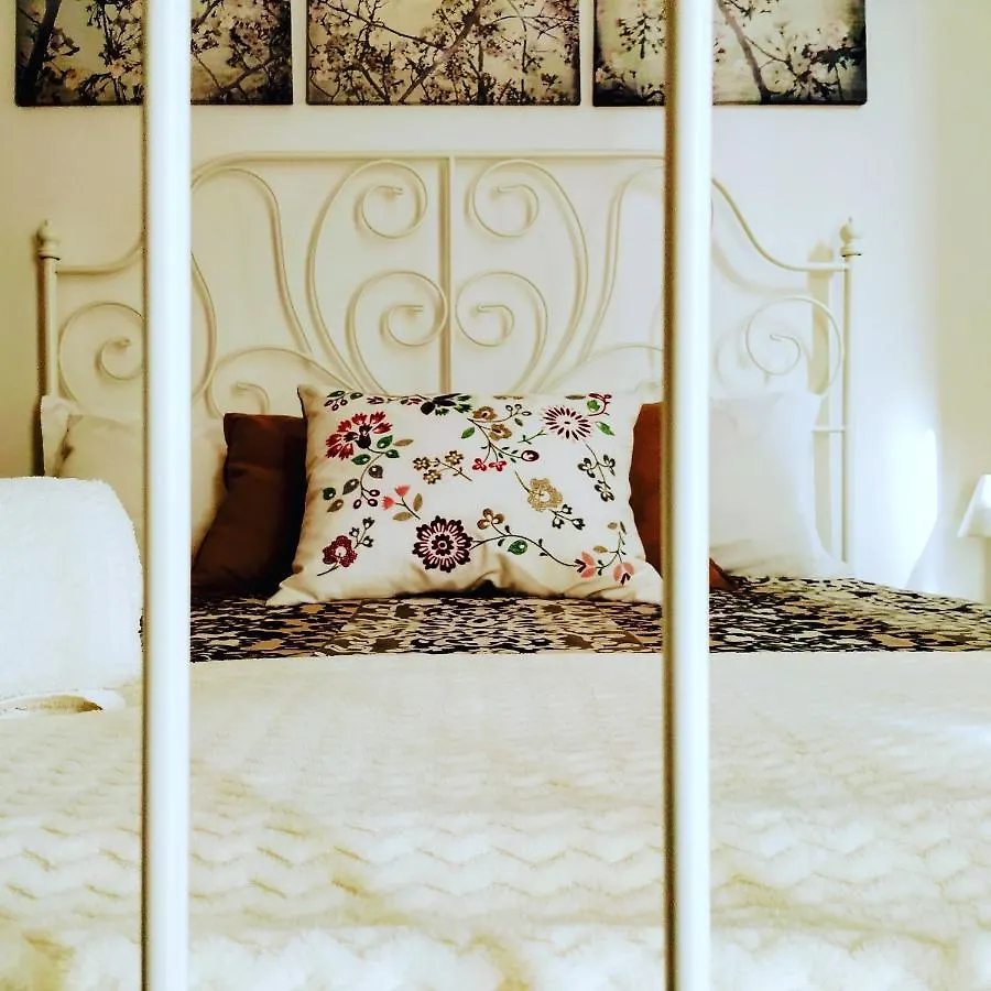 Dafni - Shabby Chic Guesthouse Ragusa Italy